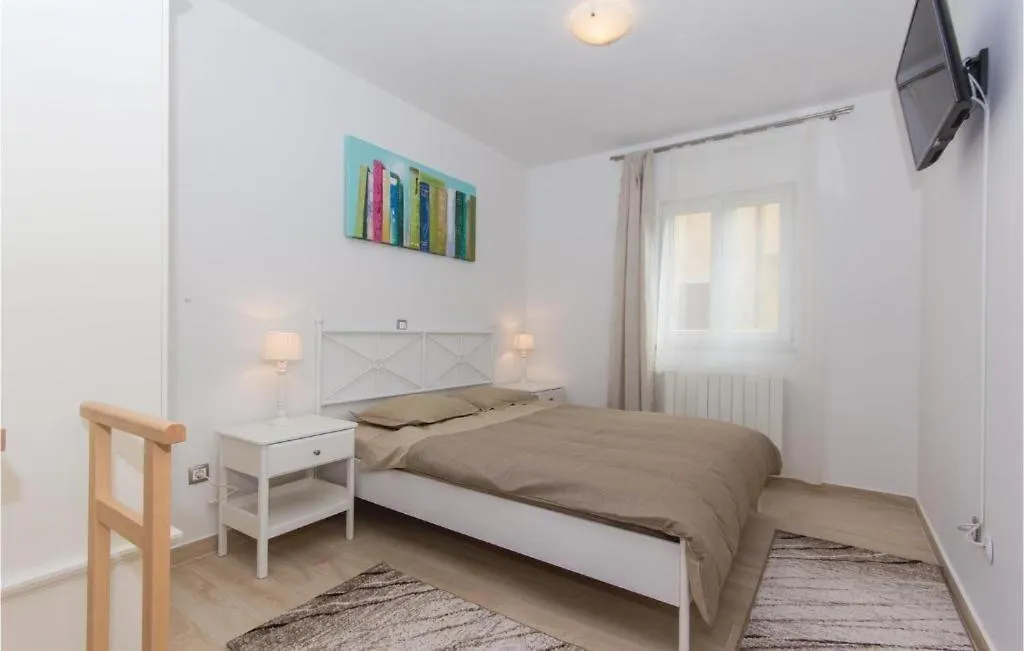 I & M Guest House Banjole Apartment