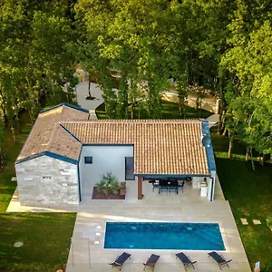 Villa Casa Bosca With Heated Pool