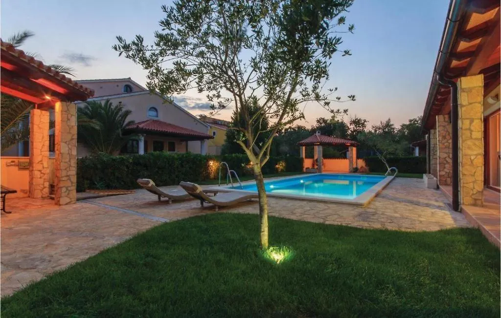 Apartment I & M Guest House Banjole Croatia