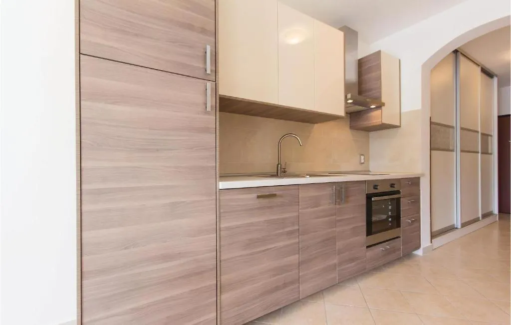 I & M Guest House Banjole 0*,  Croatia